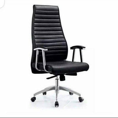 BLACK OFFICE CHAIR WITH HIGH BACK AND HIGH ARMS (HIFU)