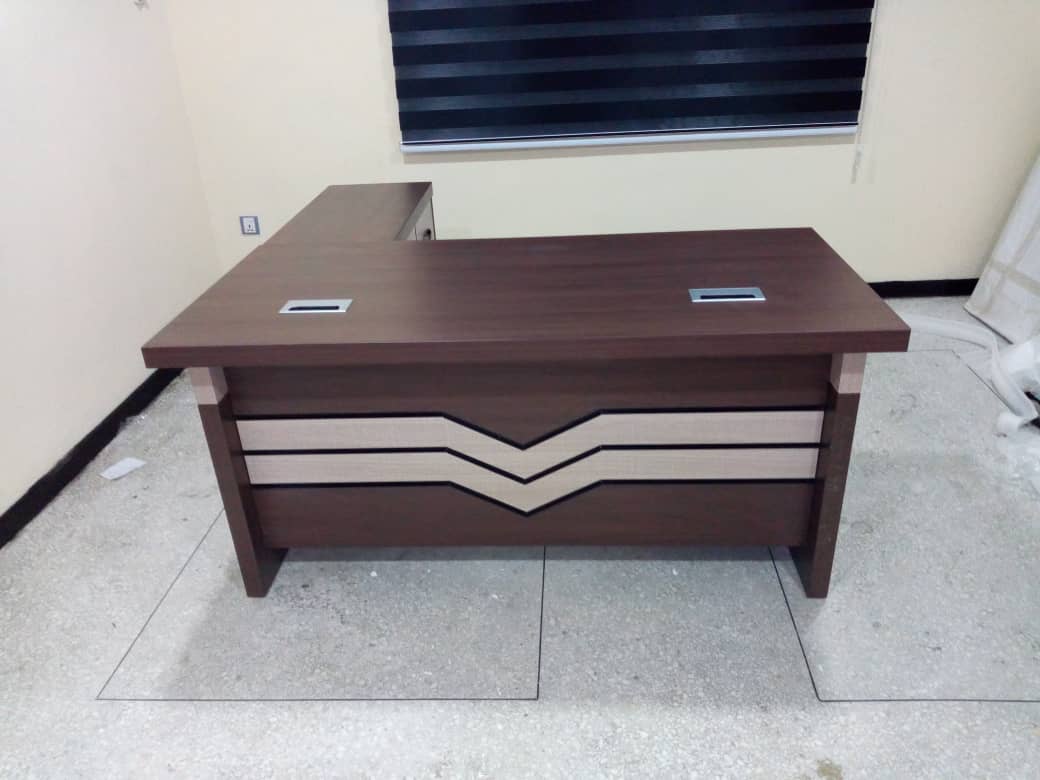 4 METRES OFFICE TABLE WITH EXTENSION & V-FRONT DESIGN