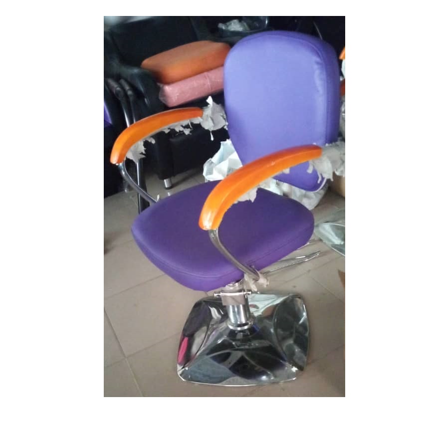 PURPLE SALON CHAIR WITH SILVER BASE, WOODEN ARM (BLEIN)