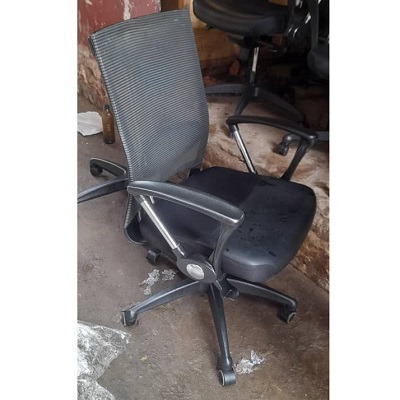 BLACK OFFICE MASH CHAIR (SEFU)