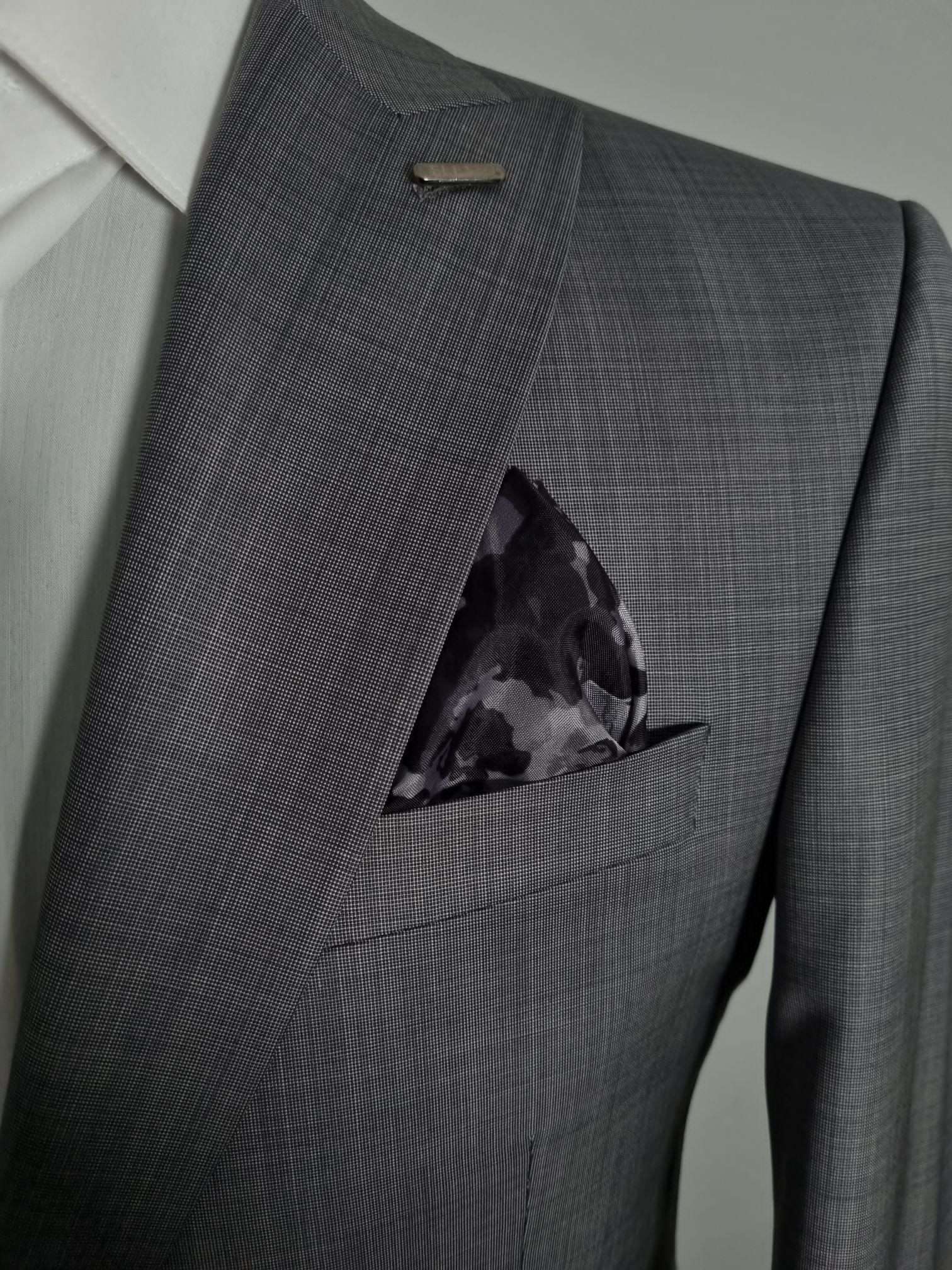 EXECUTIVE GREY TURKEY SUIT WITH ONE BUTTON-deluxe.com.ng