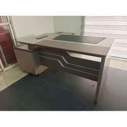 1.8M Executive Office Table - deluxe.com.ng