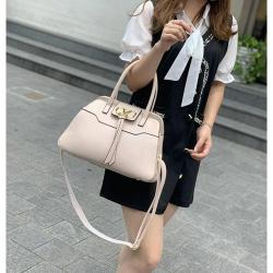 ELEGANT WOMEN'S HAND BAG WITH SHOULDER LOCK - Deluxe.com.ng 