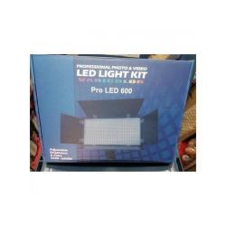 PROFESSIONAL PTOTO & VIDEO LED LIGHT KIT- SML LED 600( DAME) - deluxe.com.ng