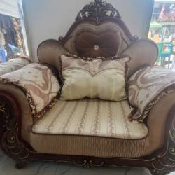 7 SEATER CREAM AND LIGHT BROWN SOFA (ZEFU)