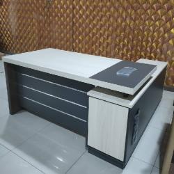 QUALITY DESIGNED GRAY & WHITE TOP OFFICE TABLE WITH EXTENSION- AVAILABLE (AUFUR) - deluxe.com.ng