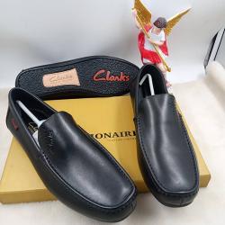 CLARKS PLAIN MEN'S SHOE 304 (AVAILABLE IN ALL SIZES) - Deluxe.com.ng
