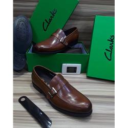 CLARKS DESIGNERS MEN'S SHOE 410 (AVAILABLE IN ALL SIZES) - Deluxe.com.ng