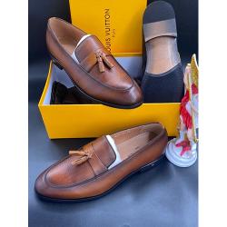 LOUIS VUITTON DESIGNERS MEN'S SHOE 396 (AVAILABLE IN ALL SIZES) - Deluxe.com.ng