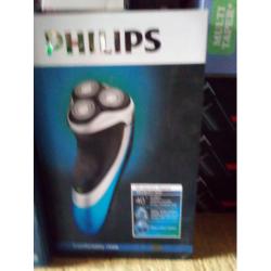 PHILIPS RECHARGEABLE SHAVER  - deluxe.com.ng