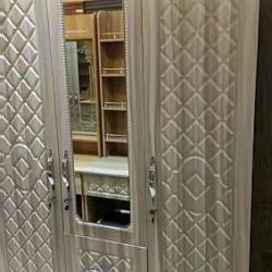 LIGHT BROWN WARDROBE WITH 1 DRESSING MIRROR (1530)