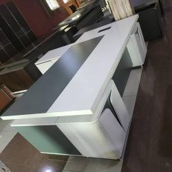 QUALITY DESIGNED GRAY & WHITE OFFICE TABLE WITH EXTENSION- AVAILABLE (AUFUR) - deluxe.com.ng