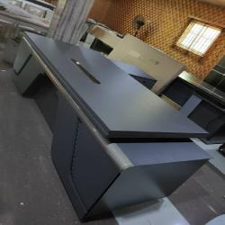 QUALITY DESIGNED GRAY OFFICE TABLE - AVAILABLE (AUFUR) - deluxe.com.ng
