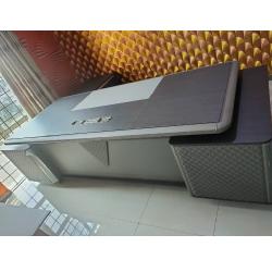 QUALITY DESIGNED GRAY OFFICE TABLE WITH EXTENSION- AVAILABLE (AUFUR) - deluxe.com.ng