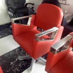 RED SALON CHAIR WITH LOW BACK & FLAT SILVER ARM (BLEIN)