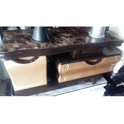 QUALITY DESIGNED BLACK & BROWN  TV STAND - AVAILABLE (MOBIN - deluxe.com.ng