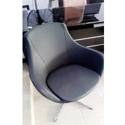 QUALITY DESIGNED BLACK  OFFICE  CHAIR - AVAILABLE (ARIN) - deluxe.com.ng