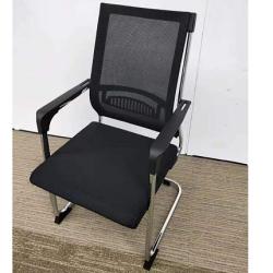 BLACK MESH VISITOR'S CHAIR (DOFU)