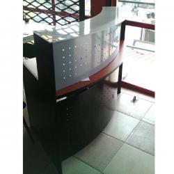 Reception Table (4 Feet)