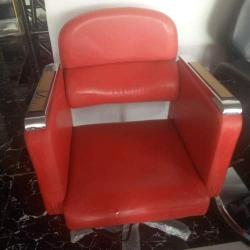 RED SALON CHAIR WITH SILVER TOP ARM (BLEIN)