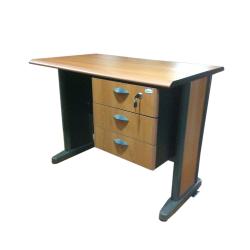 Officer's Desk with fixed drawers - deluxe.com.ng